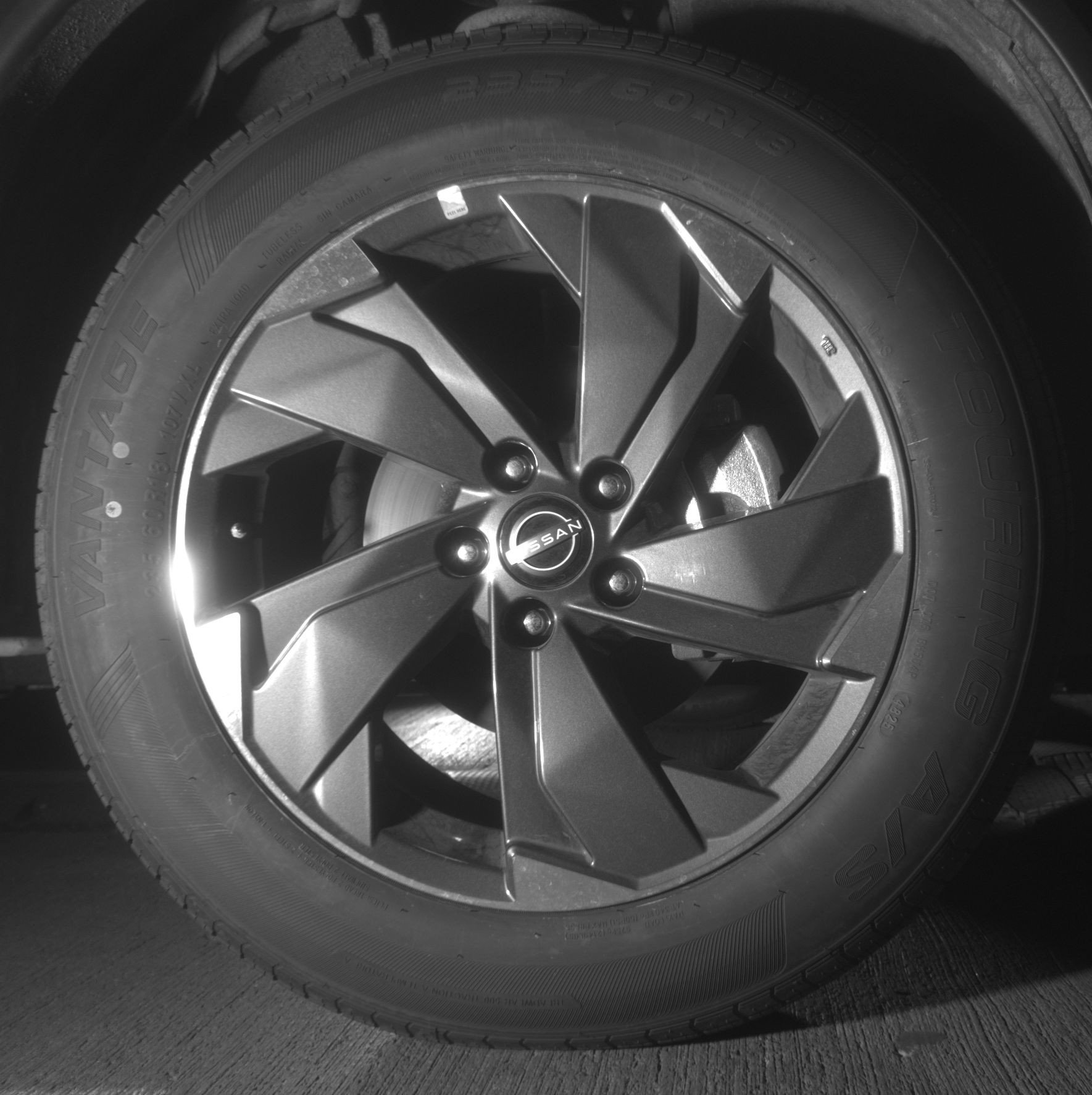 Used 2025 Nissan Rogue SV FWD image 13