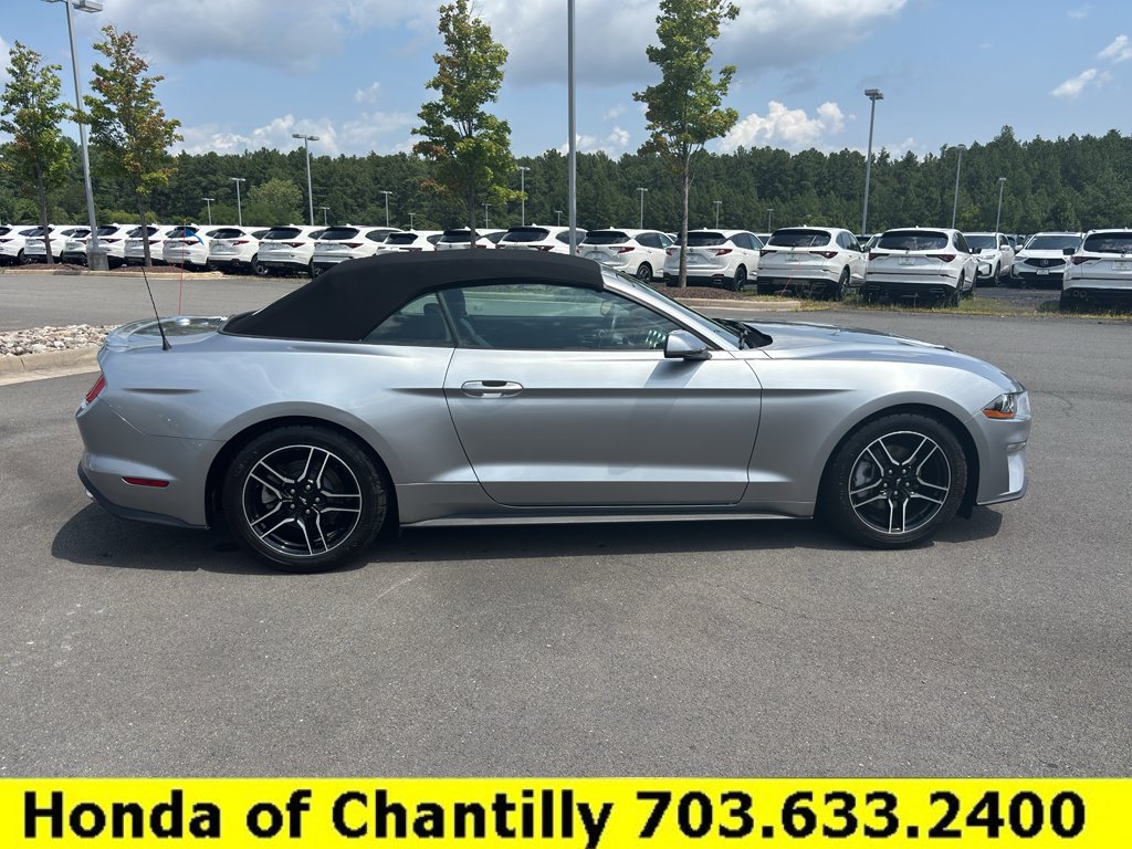 Used 2022 Ford Mustang Premium RWD image 8