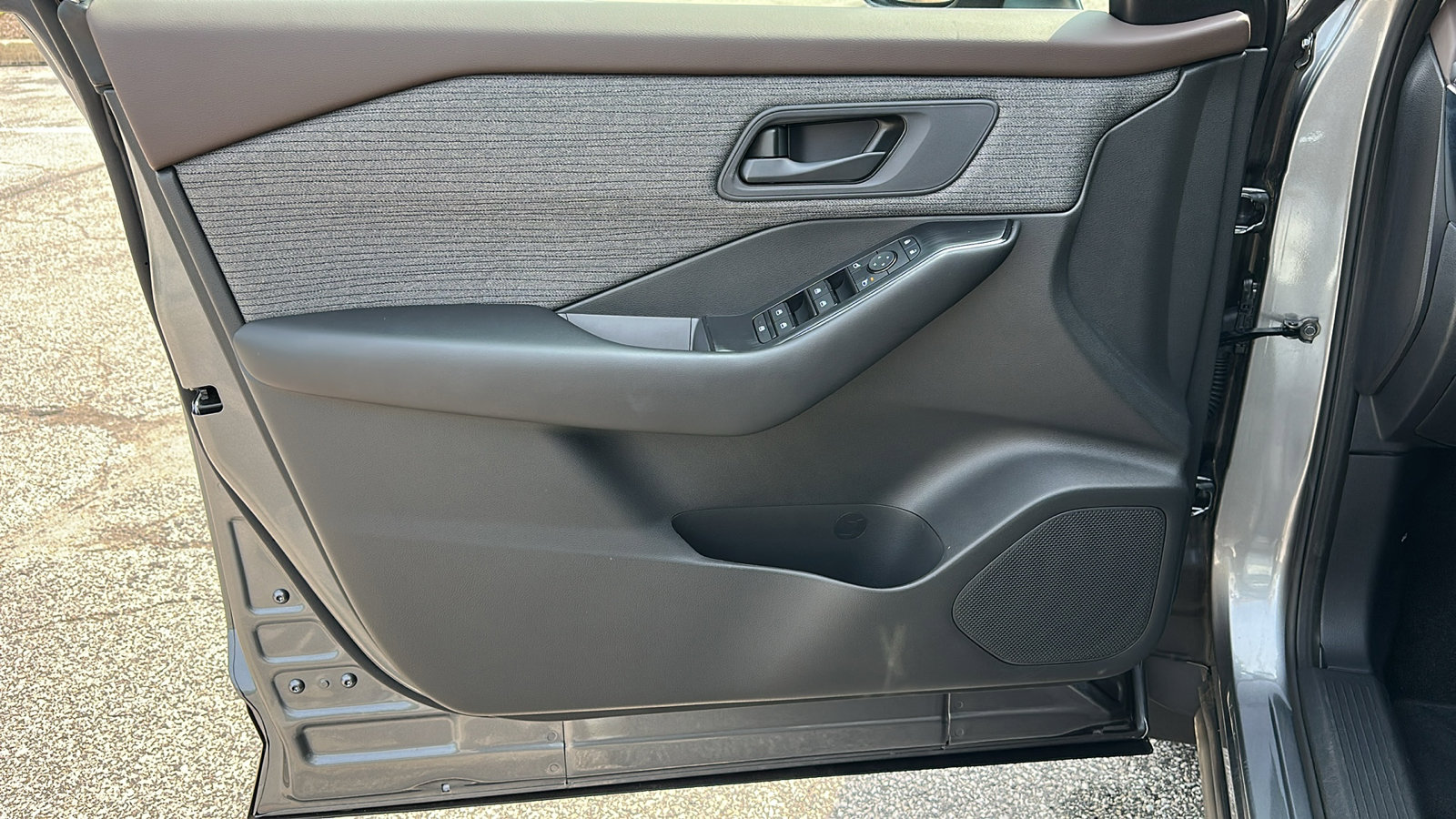 Certified 2023 Nissan Rogue S image 12