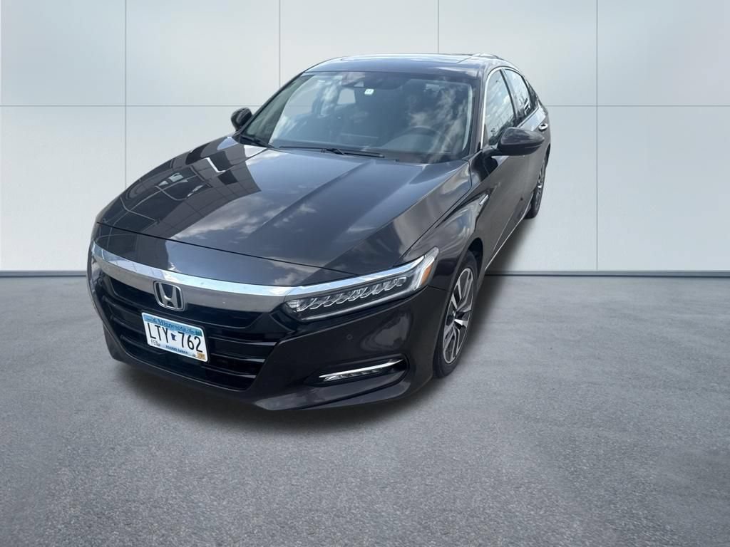 Used 2018 Honda Accord Touring video 3