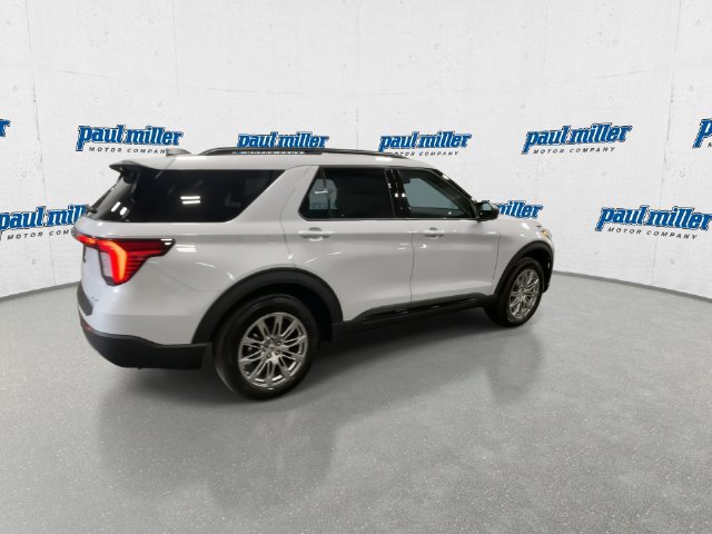 Used 2026 Ford Explorer Active w/ Active Comfort Package AWD/4WD image 12