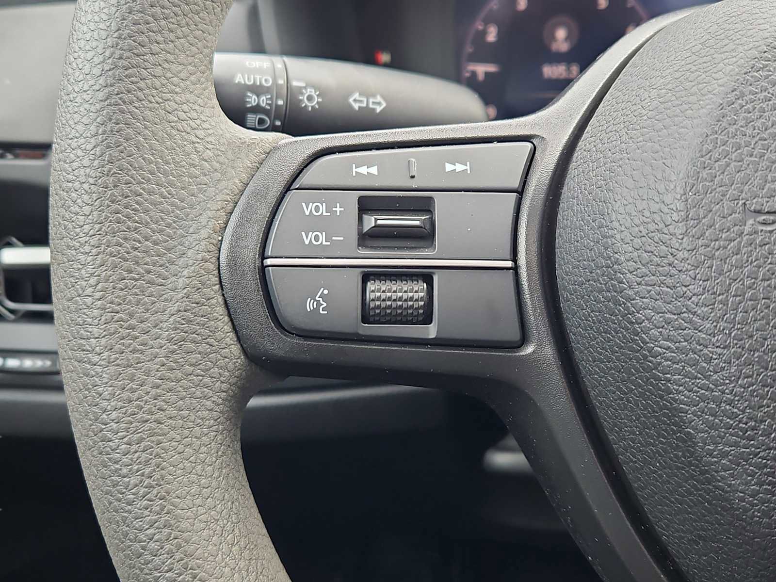 Certified 2023 Honda Accord EX image 23