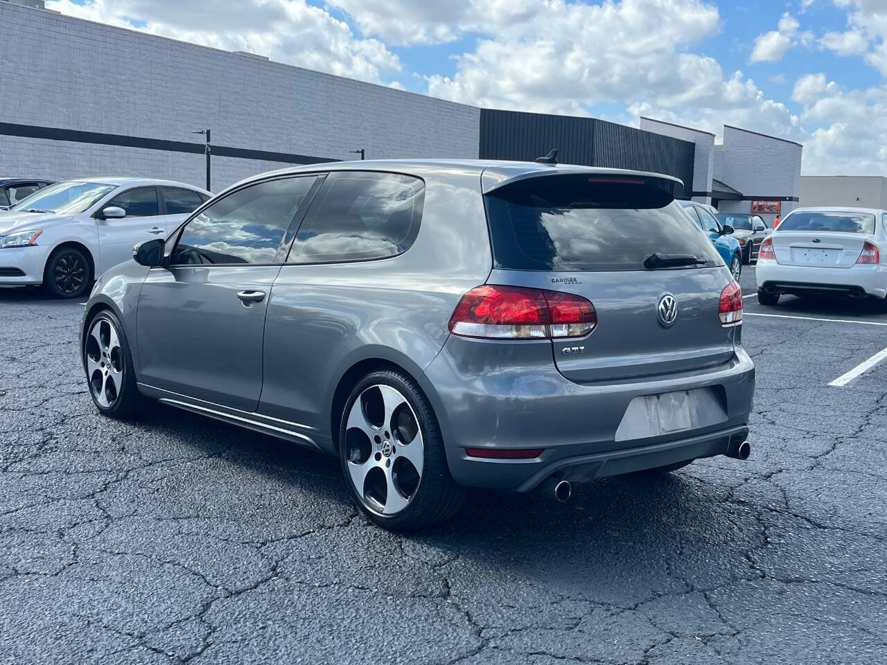 Used 2011 Volkswagen GTI 2-Door FWD image 8