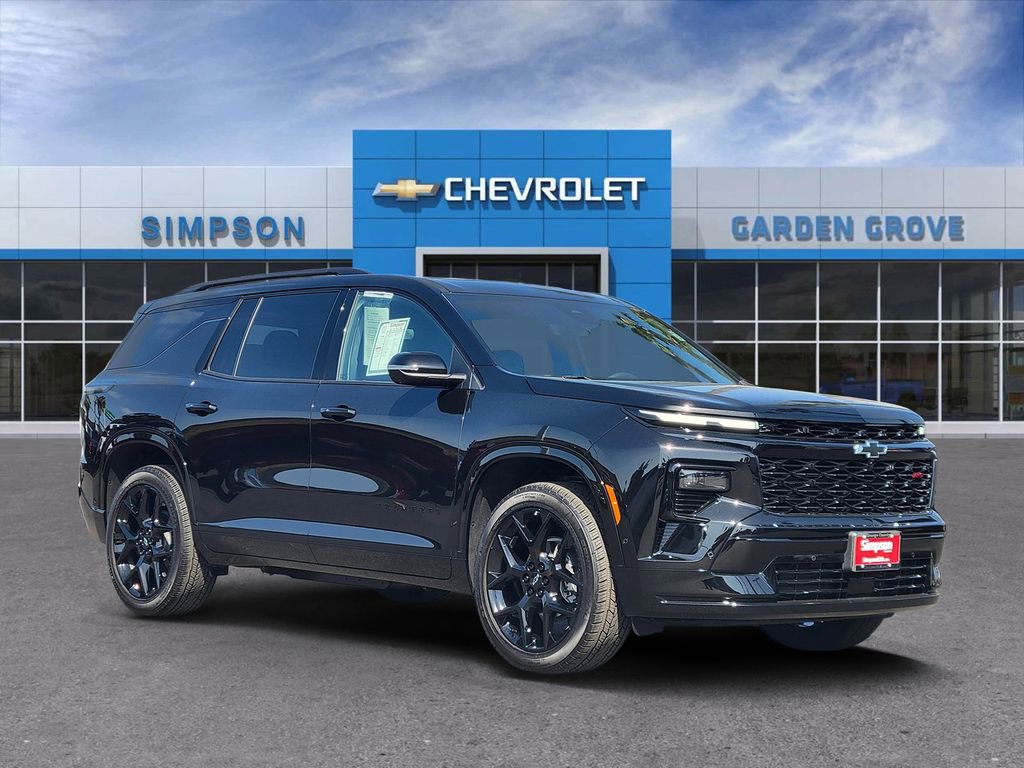 Used 2026 Chevrolet Traverse RS FWD image 1