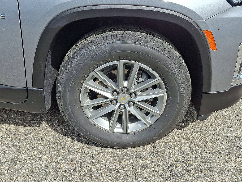 Certified 2023 Chevrolet Traverse LT w/ LPO, Floor Liner Package AWD/4WD image 27