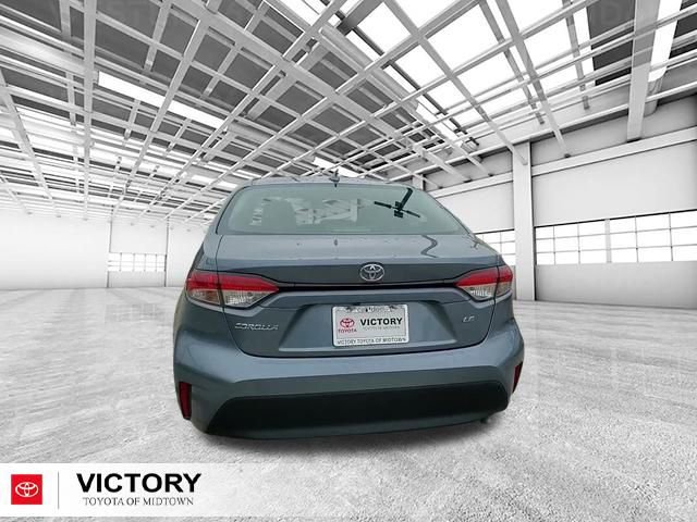 Used 2024 Toyota Corolla LE image 4