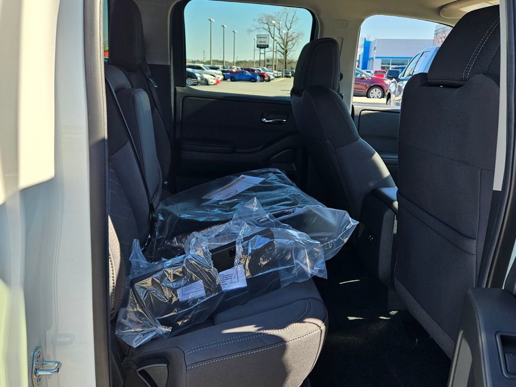 New 2026 Nissan Frontier SV image 12