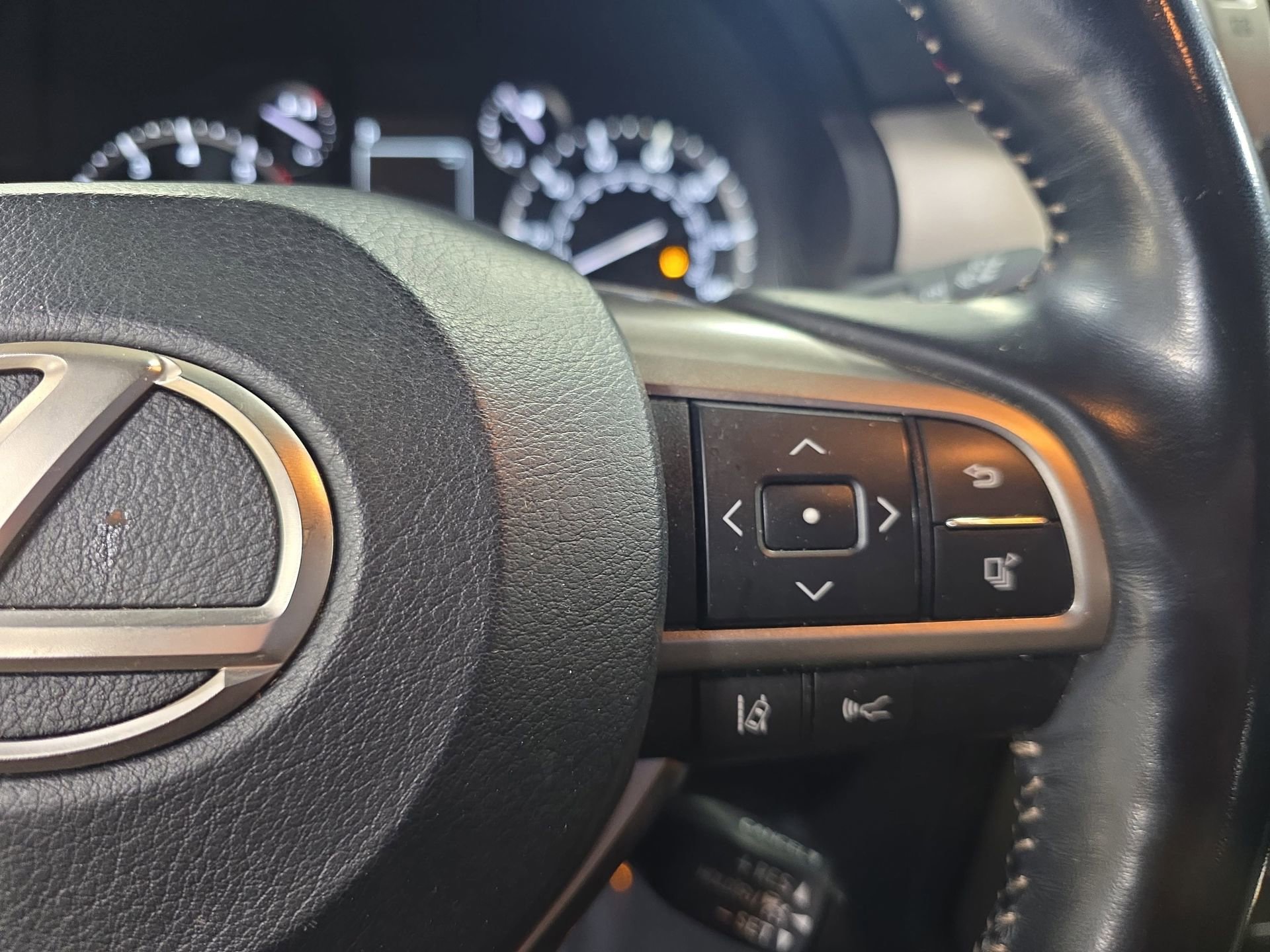 Used 2021 Lexus GX 460 Premium image 17