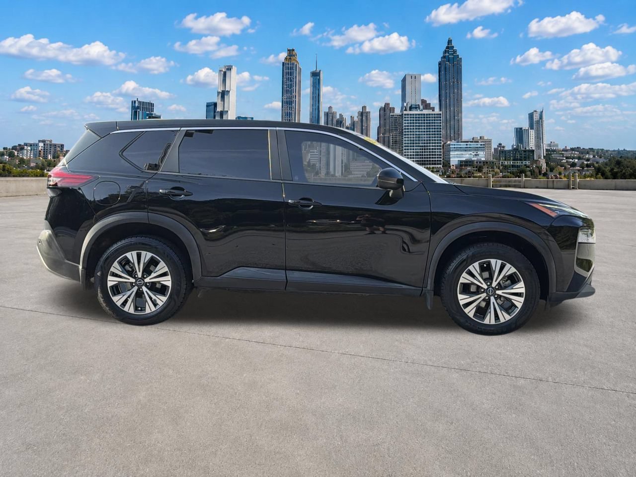 Certified 2023 Nissan Rogue SV FWD image 28