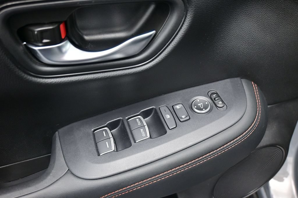 Used 2025 Honda HR-V Sport image 19