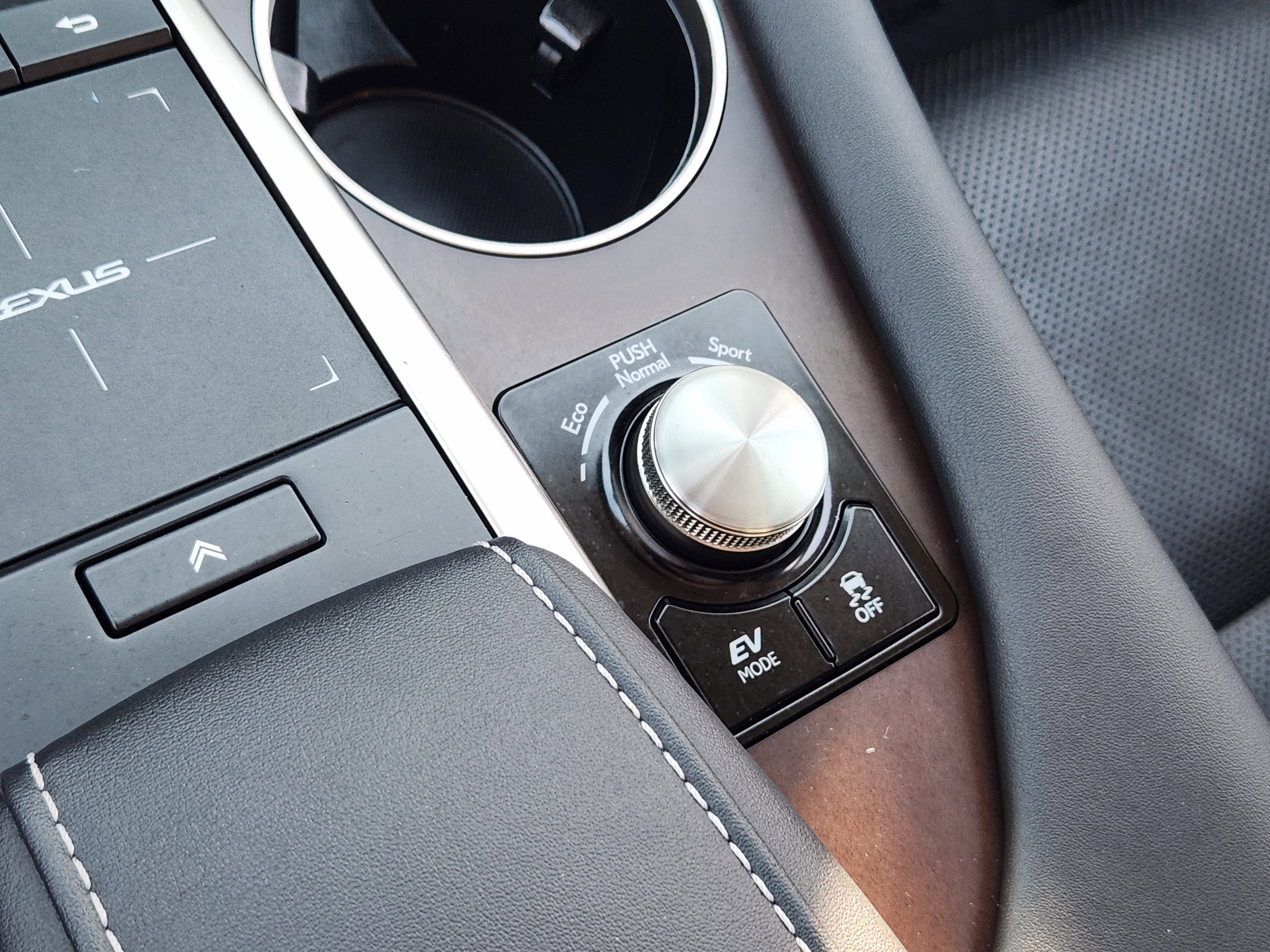 Certified 2022 Lexus RX 450h AWD w/ Premium Package image 27