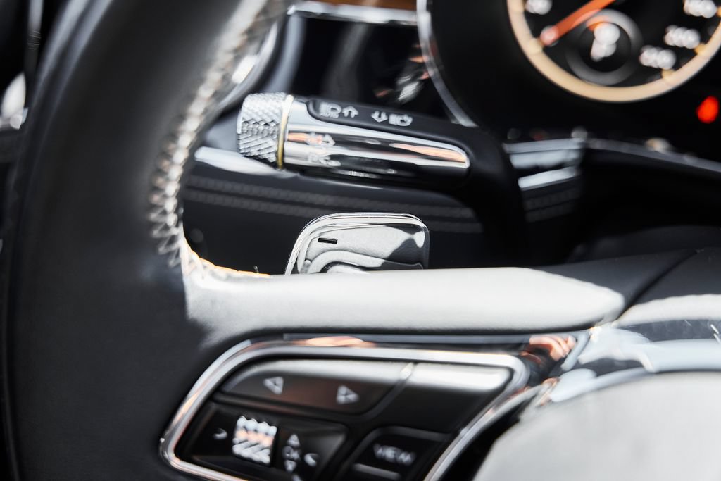 Used 2024 Bentley Flying Spur V8 AWD/4WD image 61