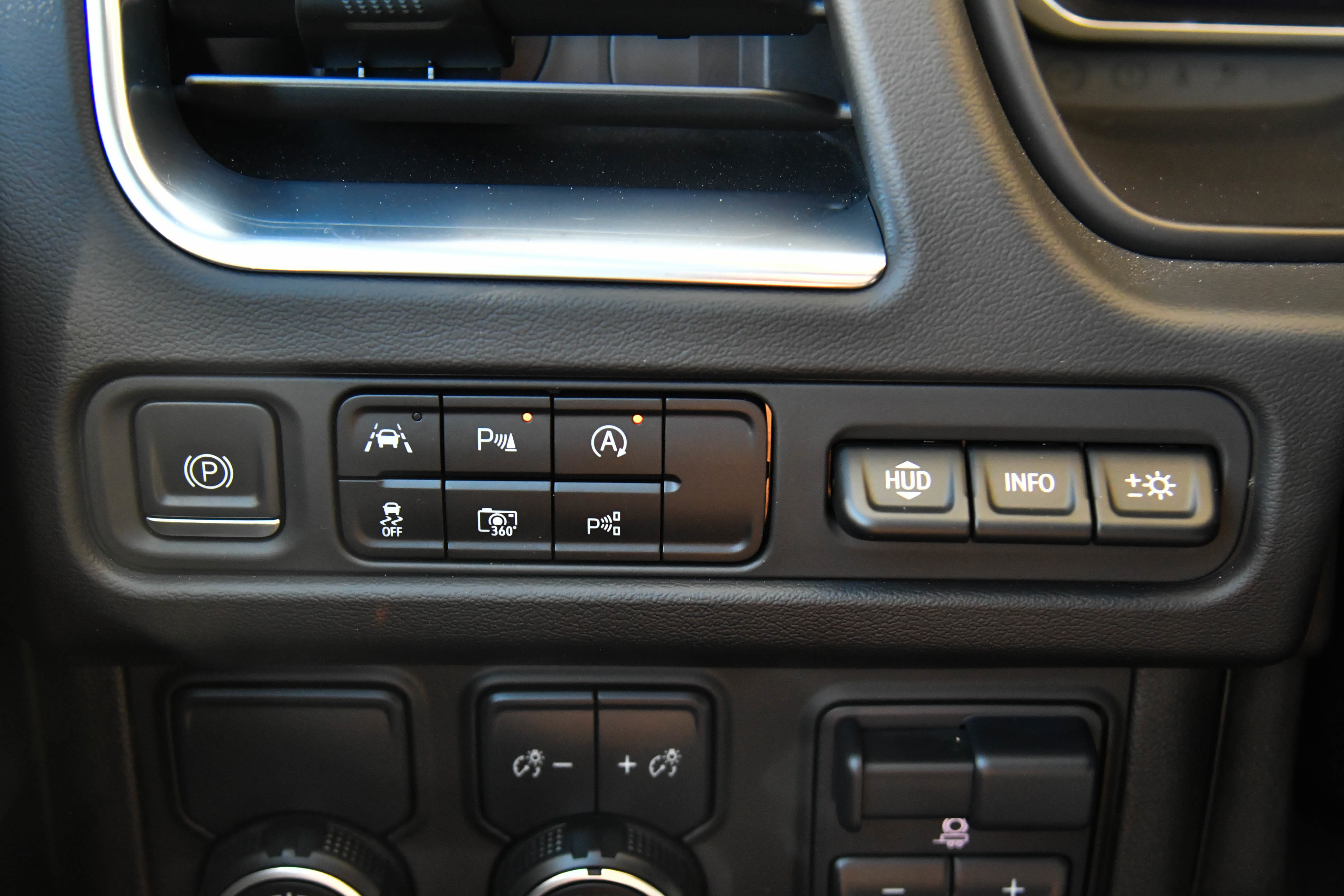 Used 2023 Chevrolet Tahoe Premier w/ Advanced Technology Package RWD image 42