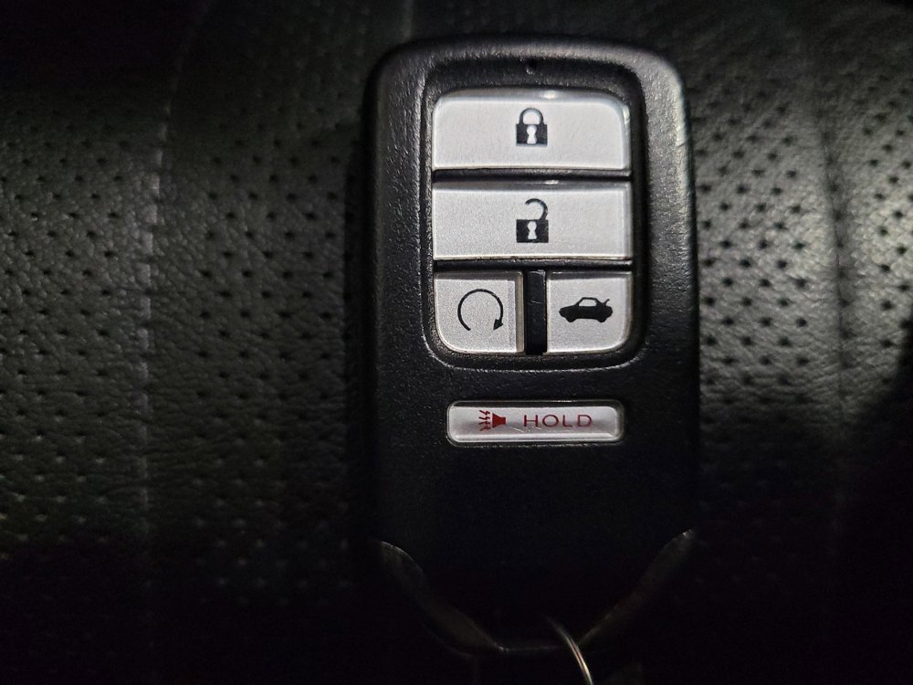 Used 2018 Honda Accord EX-L image 32