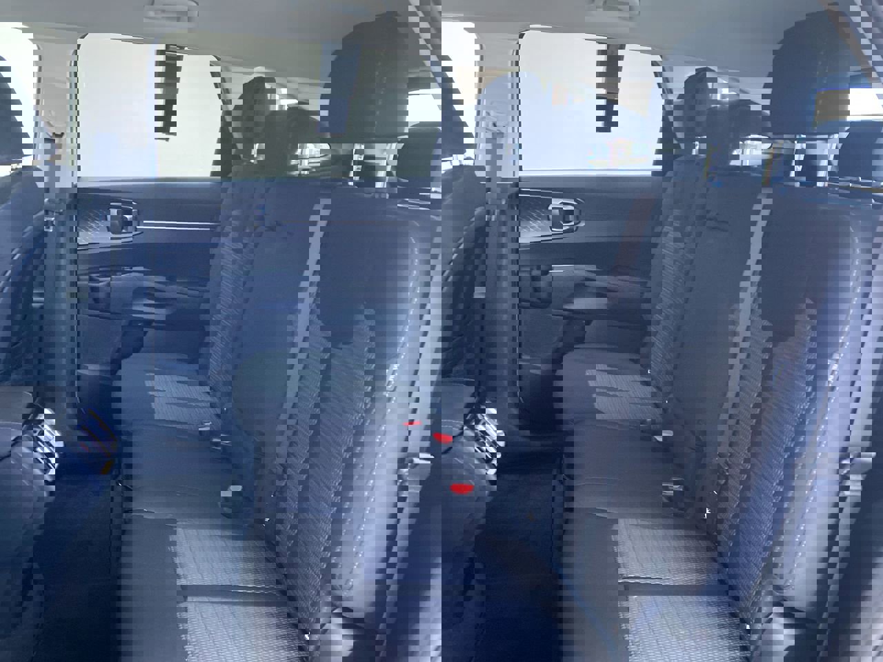 Certified 2025 Kia Sorento LX image 33