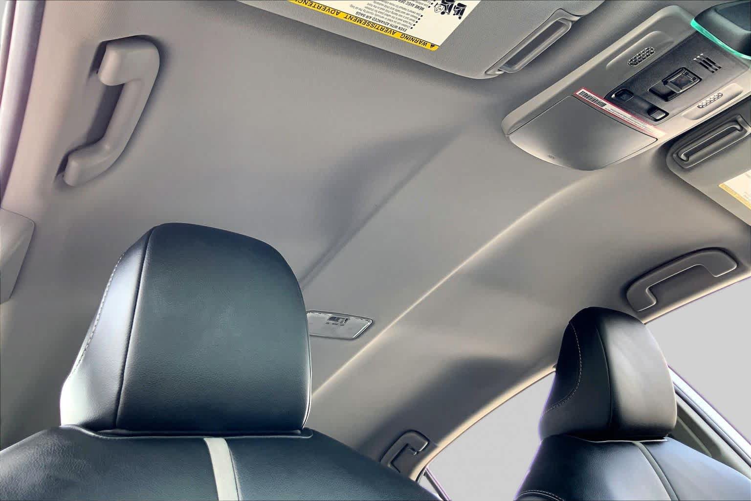 Used 2023 Toyota Camry SE FWD image 14
