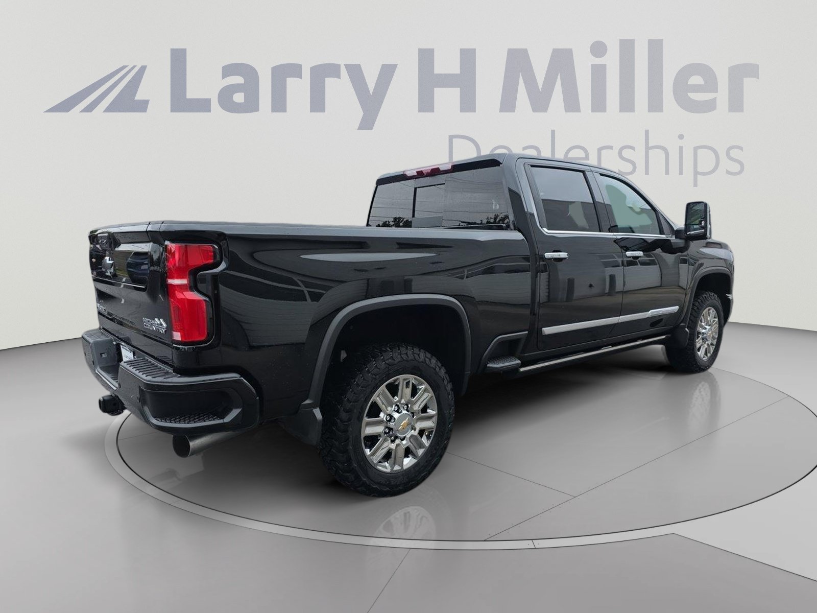New 2026 Chevrolet Silverado 3500 High Country w/ Technology Package AWD/4WD image 8