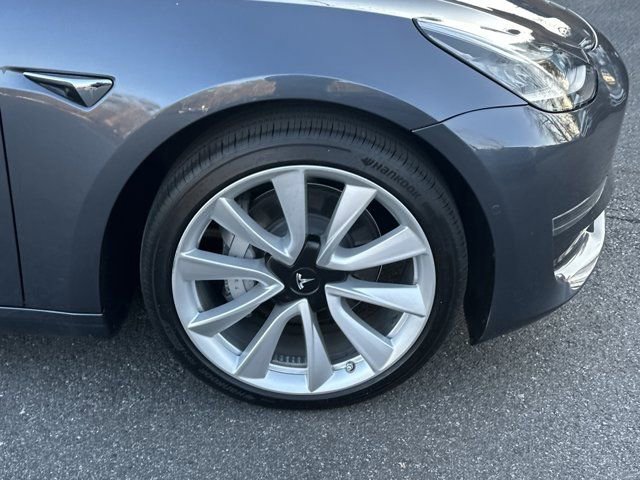 Used 2020 Tesla Model 3 Performance image 16