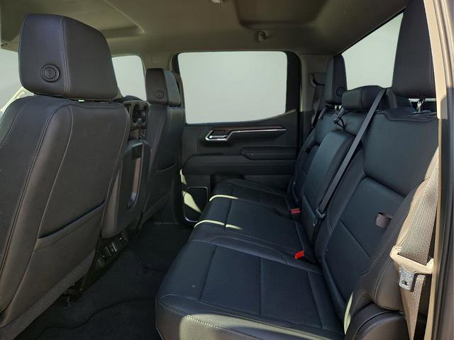Used 2025 GMC Sierra 1500 SLT AWD/4WD image 15