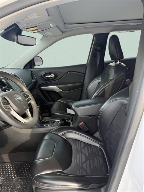 Used 2022 Jeep Cherokee Latitude w/ Sun & Sound Group image 9