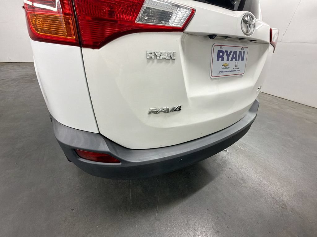 Used 2013 Toyota RAV4 XLE FWD image 28