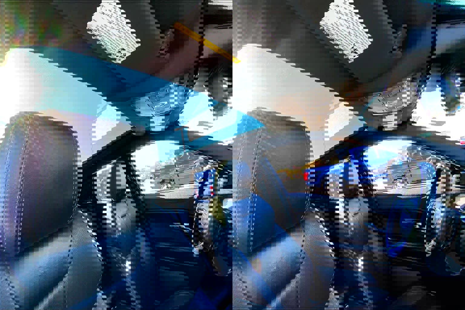 Used 2018 Land Rover Range Rover Evoque SE Premium image 19