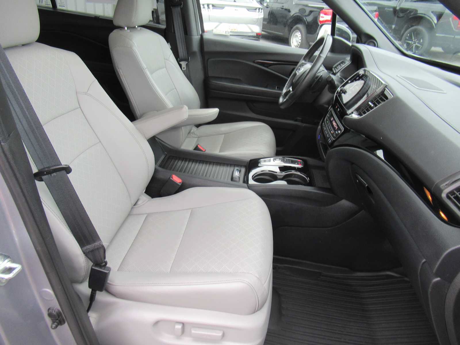Used 2022 Honda Passport Elite image 25