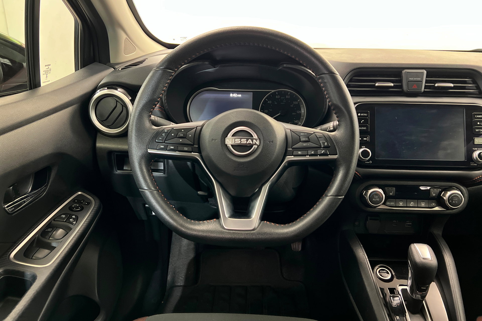 Used 2024 Nissan Versa SR w/ Trunk Package image 13