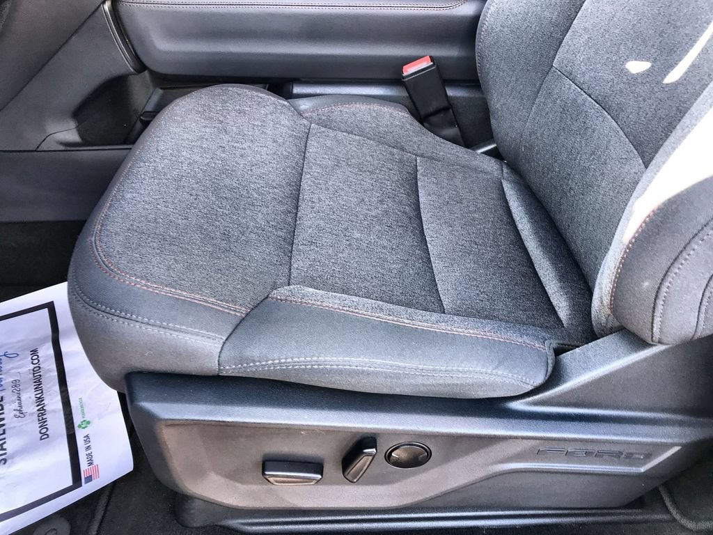 Used 2025 Ford Expedition Active AWD/4WD image 12