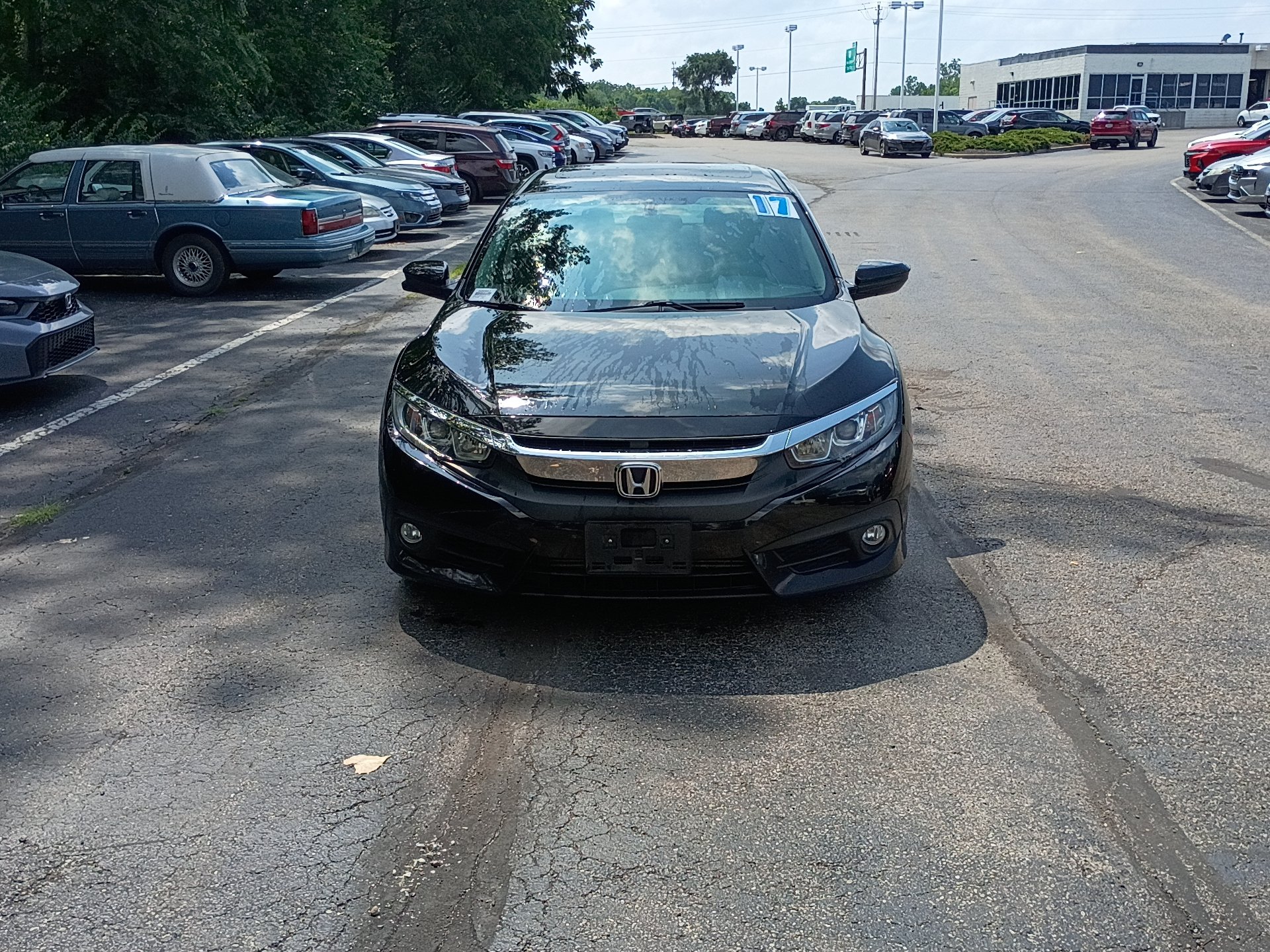 Used 2017 Honda Civic EX-T image 7