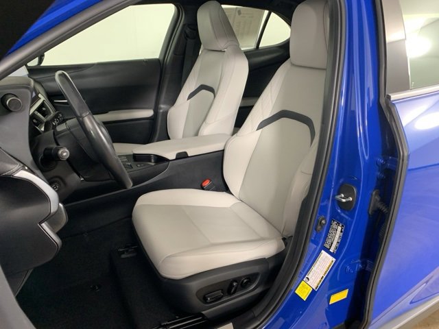 Used 2023 Lexus UX 250h AWD w/ Premium Package image 29