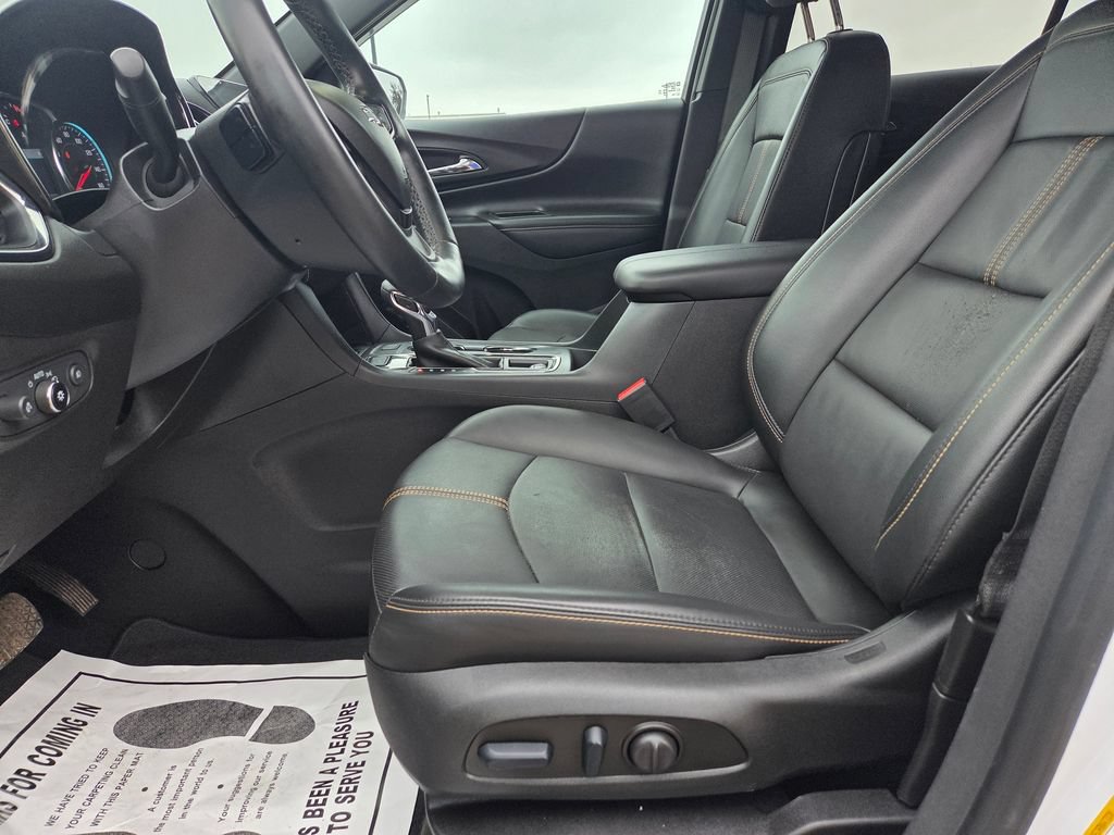 Used 2023 Chevrolet Equinox Premier AWD/4WD image 16
