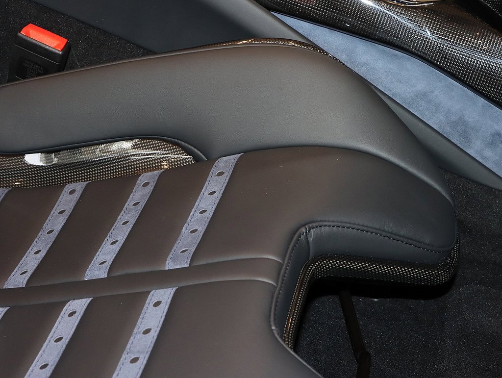 Certified 2025 Ferrari 296 GTS image 35
