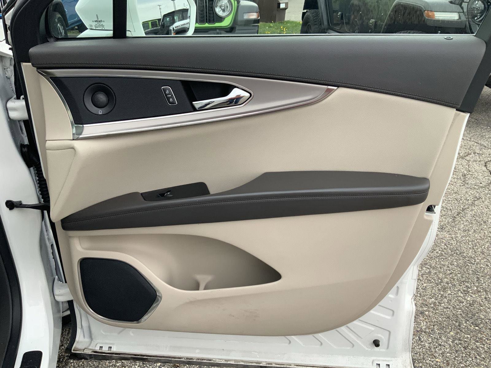 Used 2020 Lincoln Nautilus Reserve image 63