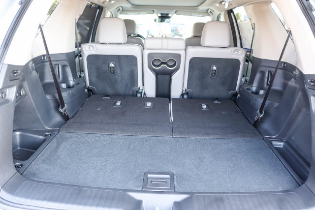 Certified 2025 Honda Pilot Touring image 28