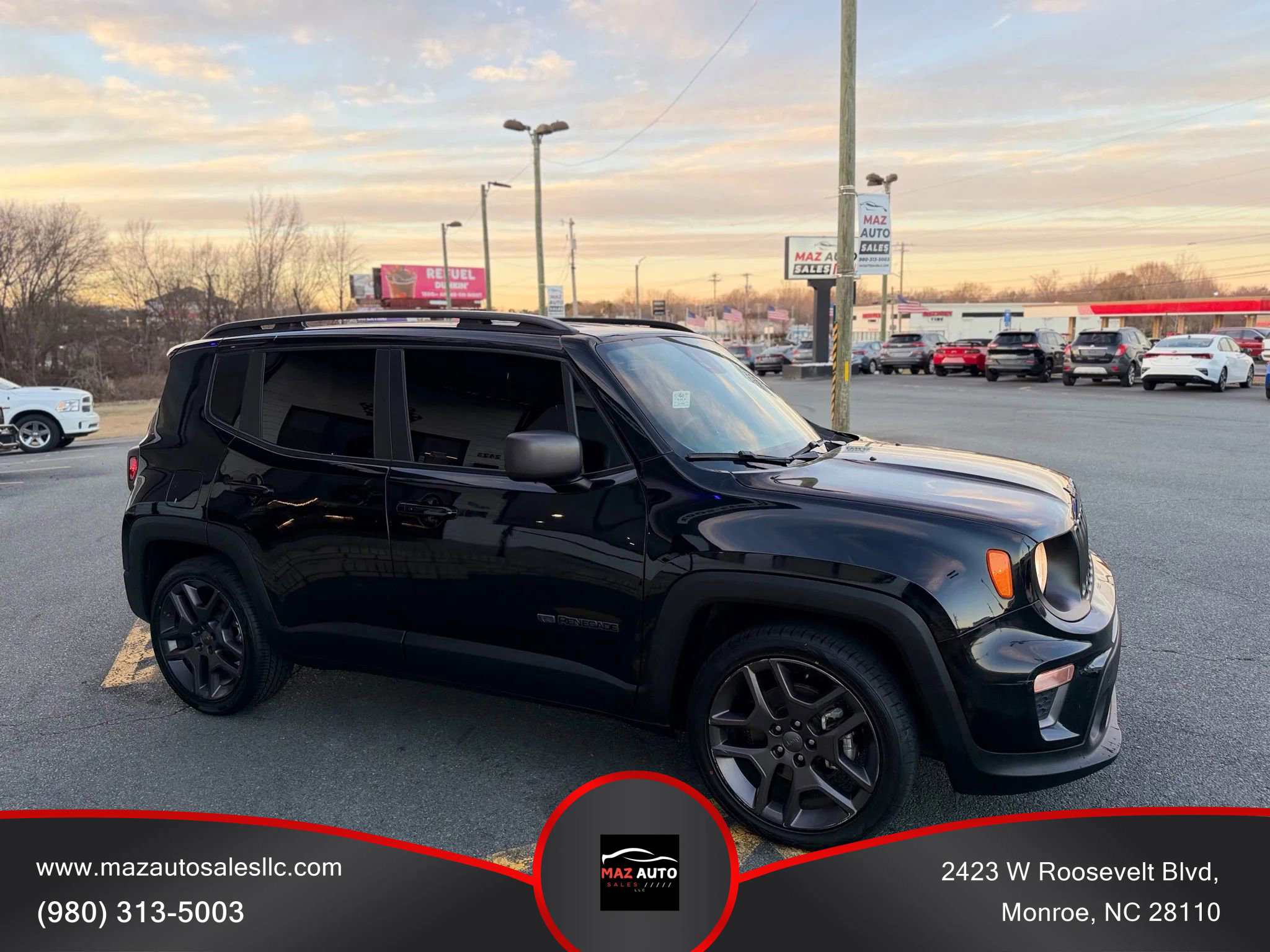 Used 2021 Jeep Renegade Latitude image 3