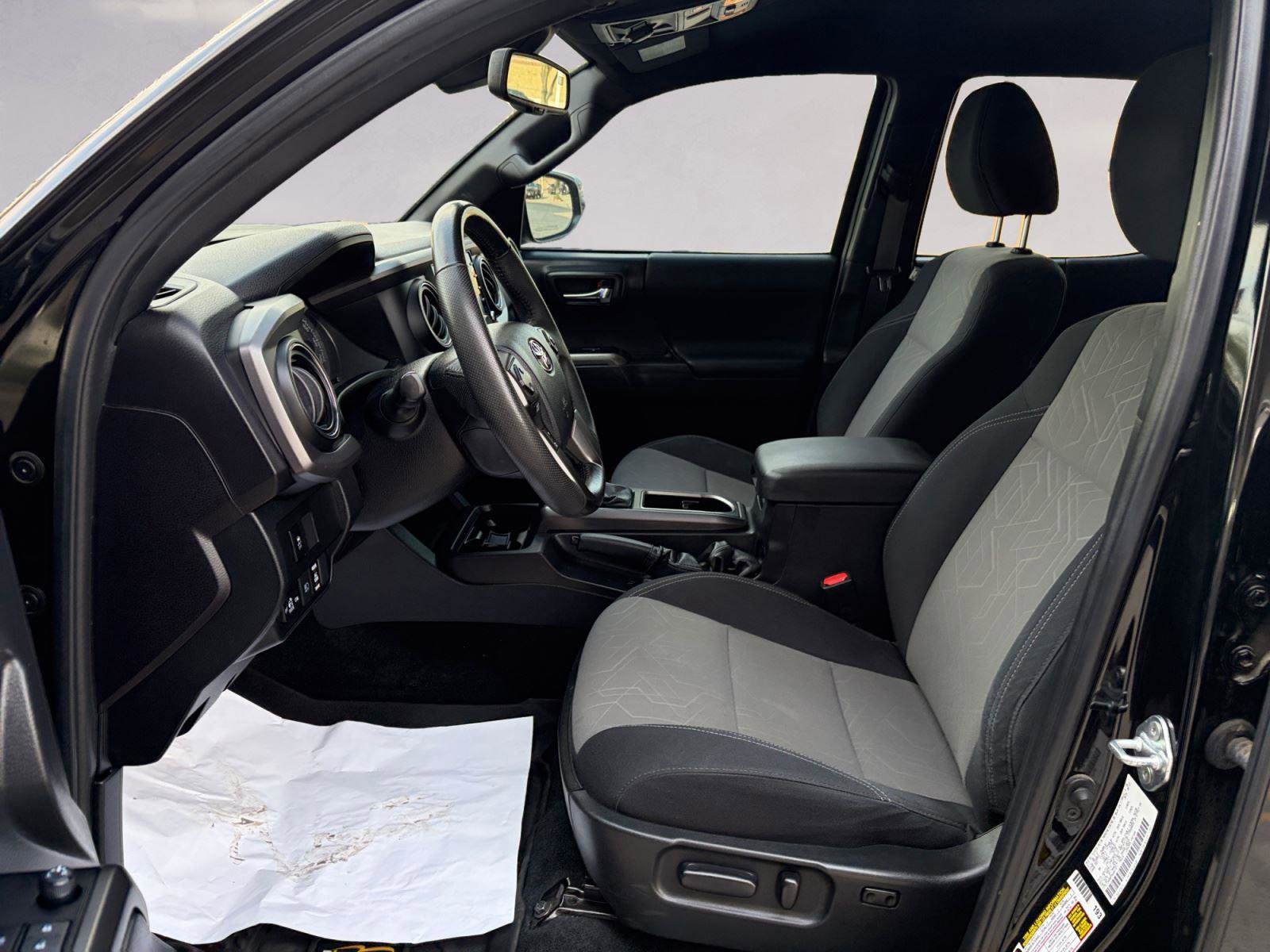 Used 2023 Toyota Tacoma TRD Off-Road w/ Technology Package image 9