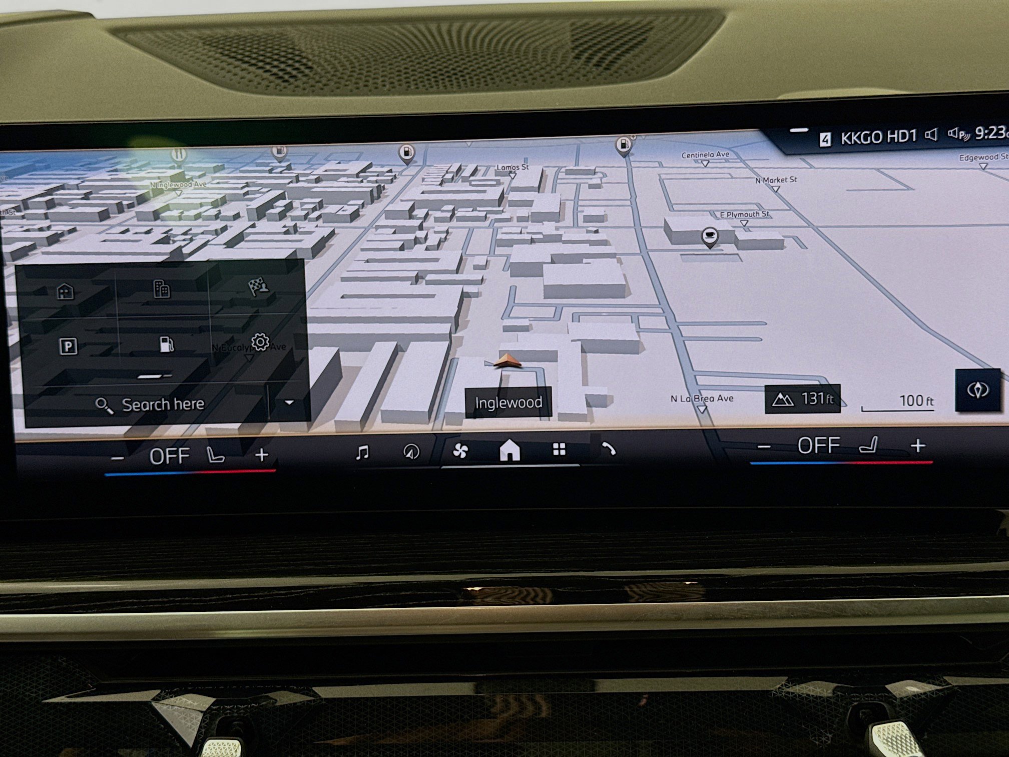 Used 2026 BMW X5 sDrive40i w/ M Sport Package RWD image 13