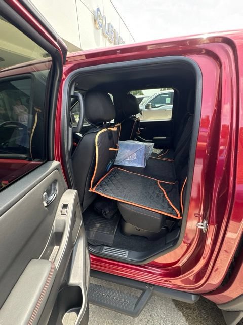 Used 2023 Nissan Frontier PRO-4X w/ Pro Convenience Package AWD/4WD image 55