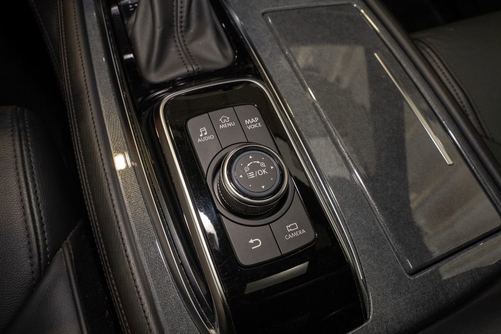 Used 2023 Nissan Armada SL w/ Midnight Edition Package image 19