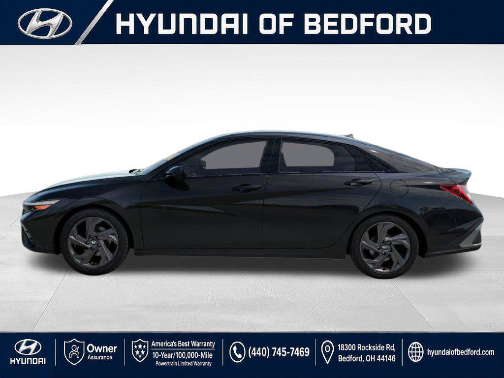New 2026 Hyundai Elantra SEL Sport FWD image 3