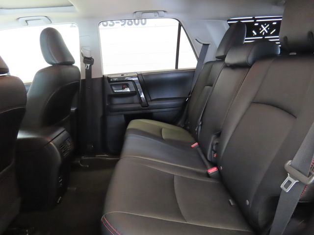 Used 2019 Toyota 4Runner TRD Off-Road Premium AWD/4WD image 31