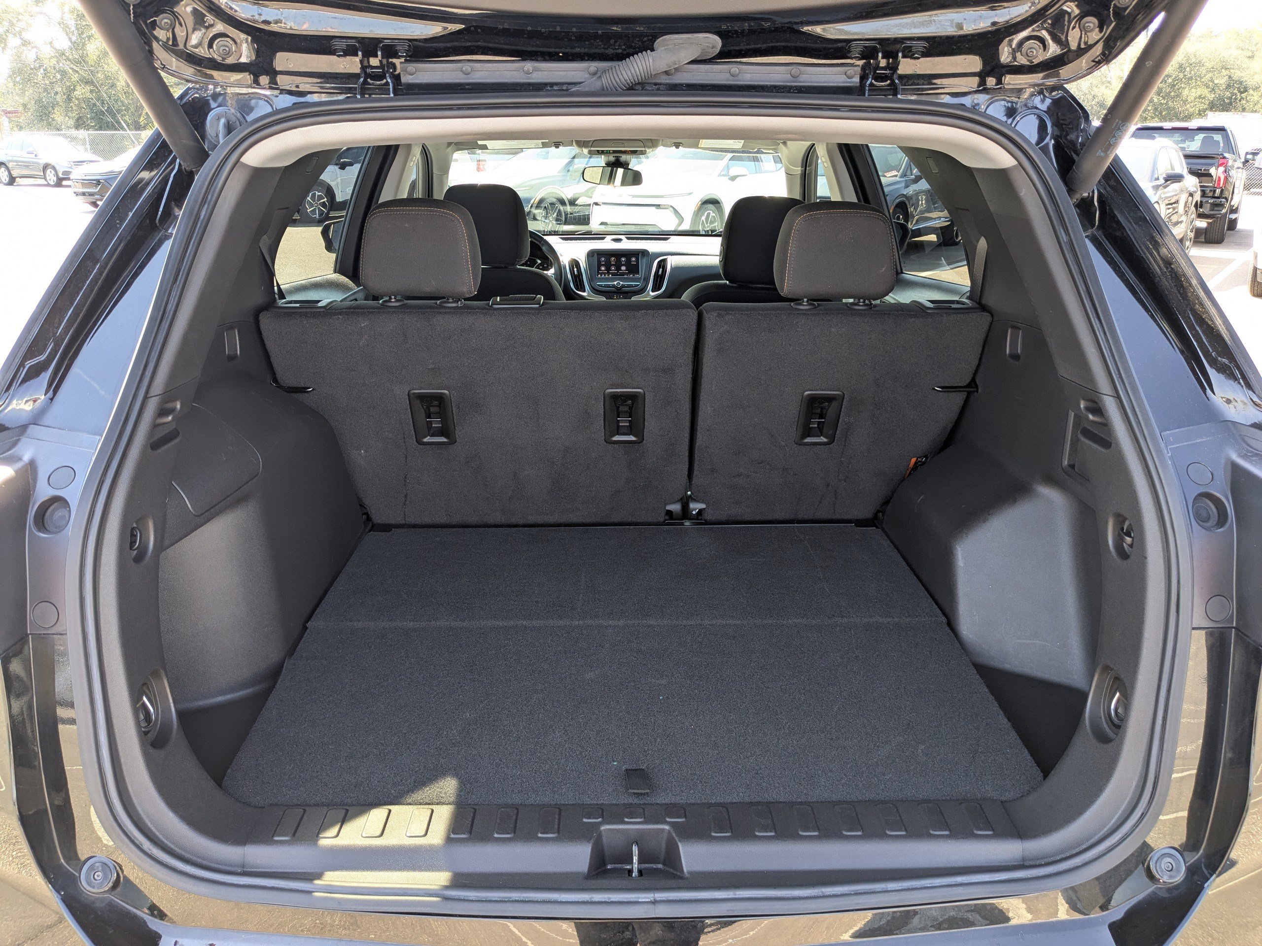 Used 2024 Chevrolet Equinox LT image 12