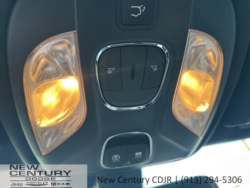 New 2026 Jeep Compass Limited w/ Sun, Sound & Navigation Group image 24