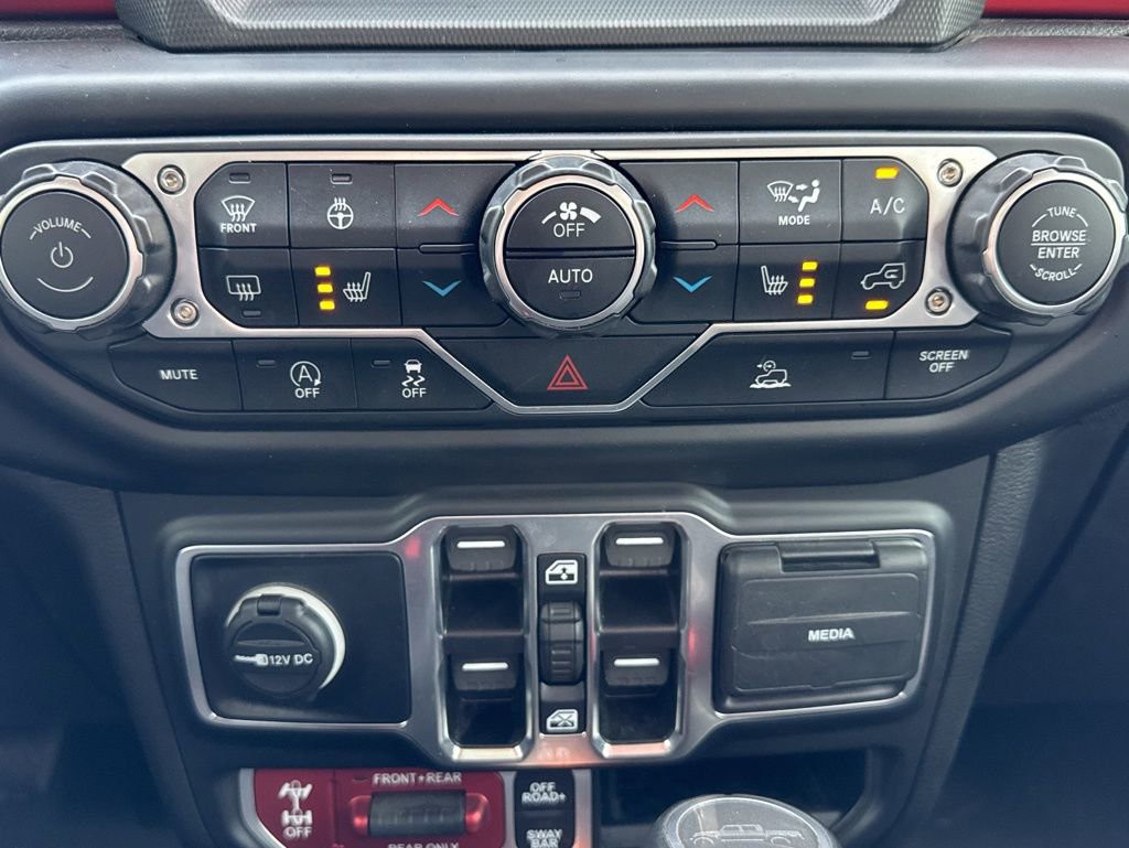 Used 2022 Jeep Gladiator Rubicon w/ Cold Weather Group image 22