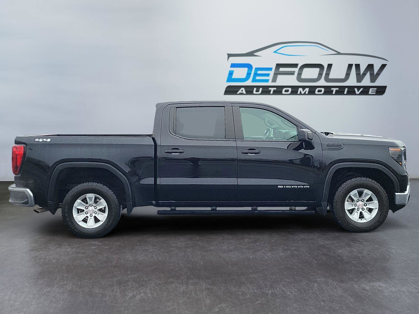 Used 2024 GMC Sierra 1500 Pro w/ Pro Value Package image 2