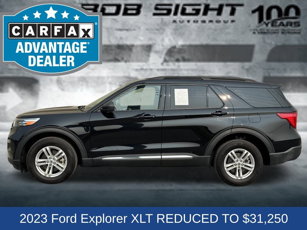 Used 2023 Ford Explorer XLT w/ Equipment Group 202A image 4