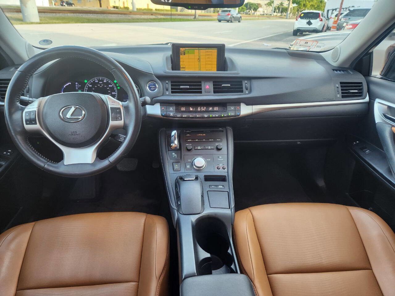 Used 2011 Lexus CT 200h Premium w/ Premium Audio Pkg image 13
