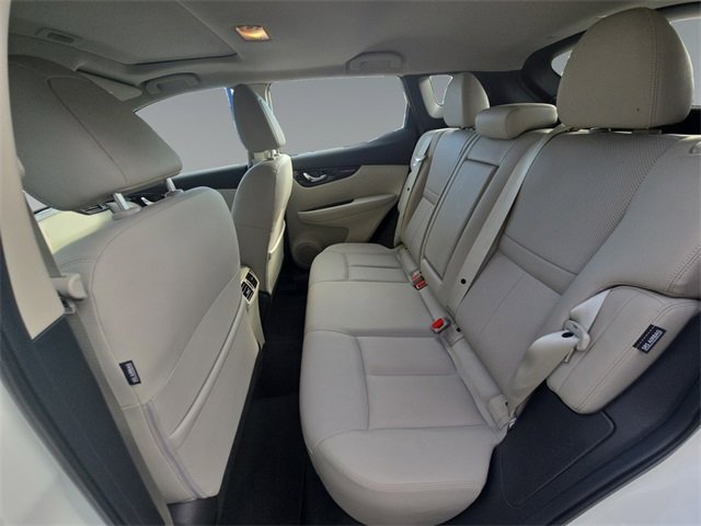 Used 2022 Nissan Rogue Sport SL w/ Premium Package image 17