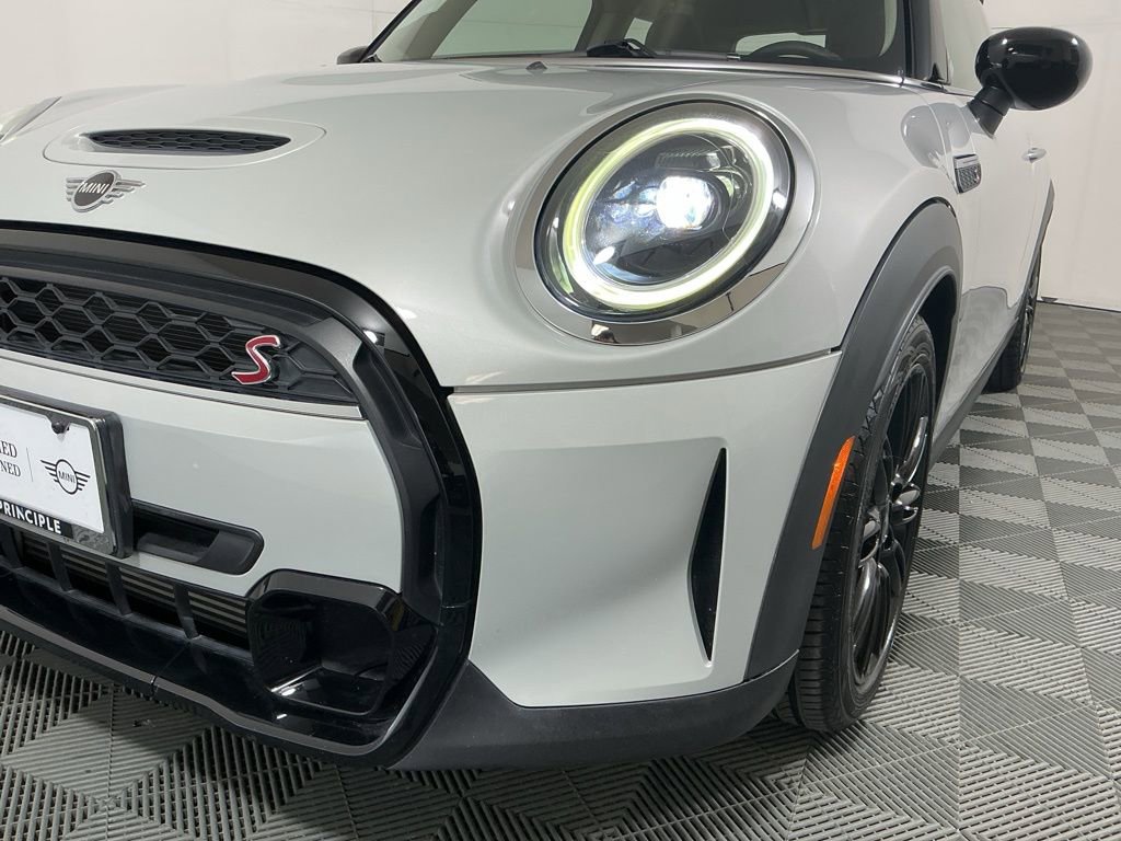 Certified 2022 MINI Cooper S image 8
